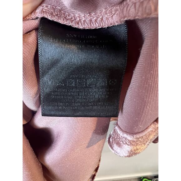 StyleStalker Clarissa Blush Crushed Velvet Ruffled Off the Shoulder Belted Top S - Picture 5 of 6